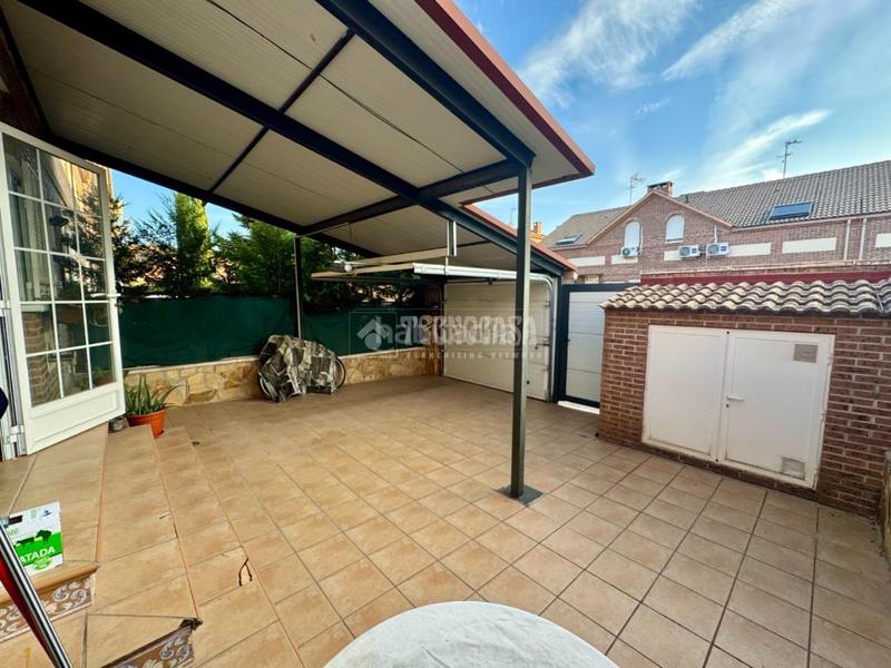 Foto a0803071-9674-4691-9034-9255c411d0cc. Casa aparellada amb calefacció a Villanueva de la Torre