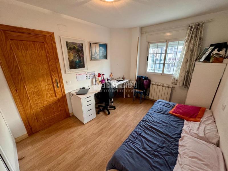 Foto f91d62ee-916b-45a4-a6c2-d7eb02f0fa9a. Casa aparellada amb calefacció a Villanueva de la Torre