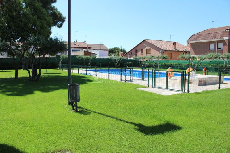 Foto 463c571c-6110-4711-8bd0-17271b8f7e8c. Pis amb calefacció aparcament piscina a La Quebradilla Azuqueca de Henares