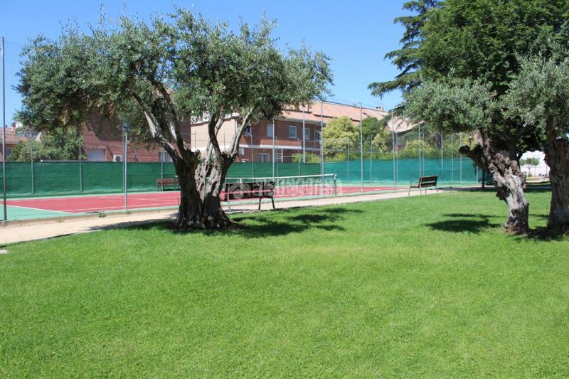 Foto 83750b40-dd58-4c1c-afb2-5ee1a82501f1. Pis amb calefacció aparcament piscina a La Quebradilla Azuqueca de Henares