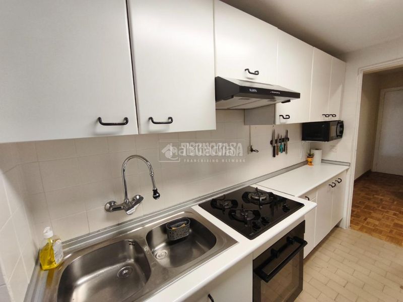 Foto 9f5148aa-8500-47b8-af47-d89a8cd4df09. Pis amb calefacció a Bulevar-Plaza Castilla Azuqueca de Henares