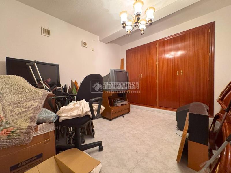 Foto 19f6f4fd-da44-4e66-af0b-bcd0550088bb. Casa pareada casa en venta en Val Alcalá de Henares