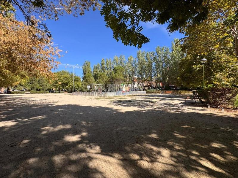 Foto 35485a81-5ba3-4726-81ba-0e440e8650be. Casa bifamiliare con riscaldamento in Val Alcalá de Henares