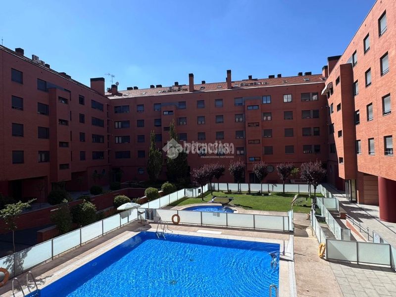 Foto c0f792c7-abe1-4356-9bad-09cfb7c18c36. Pis amb piscina a Pryconsa-Juan de Austria Alcalá de Henares