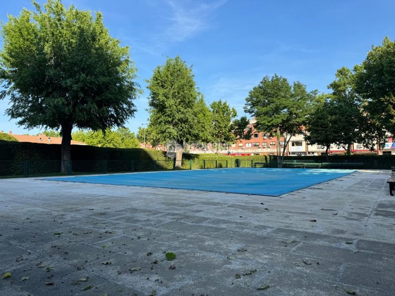 Foto 499b2f71-a79c-4b89-a21c-b775a4d13ba7. Pis amb calefacció piscina a Pryconsa-Juan de Austria Alcalá de Henares