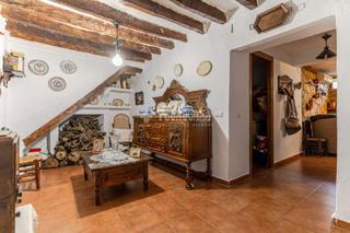 Casa aparellada a Ítrabo. Casa en venta en itrabo