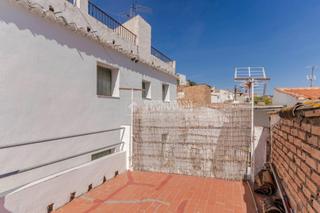 Casa aparellada a Guájares (Los). Casa en venta en los guajares