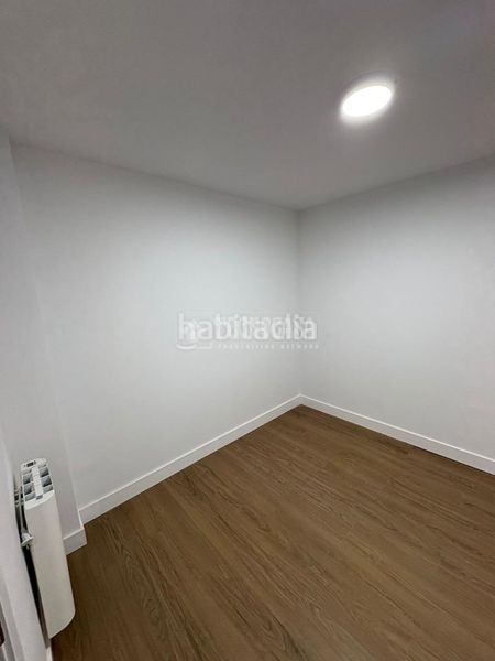 Foto b9ba1e42-e2ed-45a2-863f-a92e3896c524. Local comercial amb calefacció a Pilar Madrid