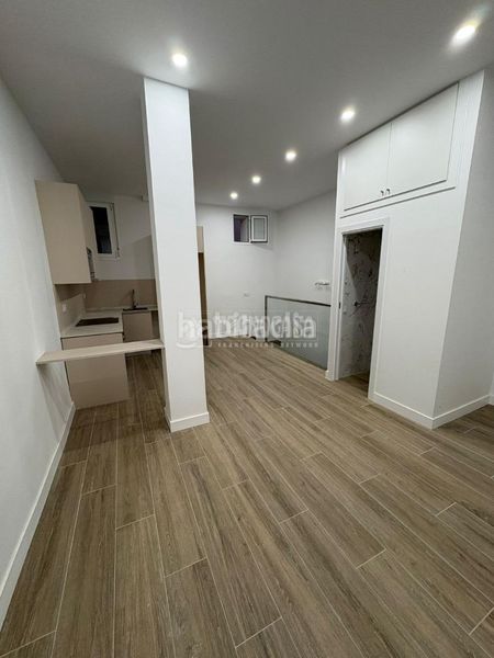 Foto daea0e52-32bd-42c2-86ef-d46cfb853189. Local comercial amb calefacció a Pilar Madrid