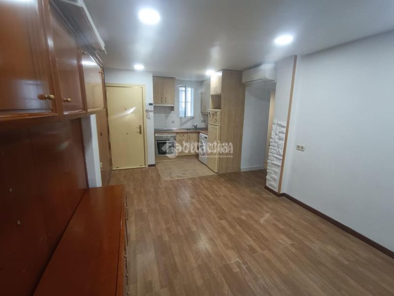 Foto 330e5580-f0dd-4def-9196-7aac68f86ee5. Piso  en venta en Pilar Madrid