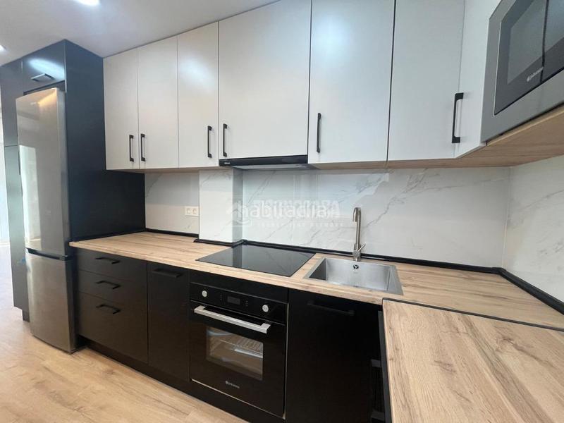 Foto f8c85801-42c1-4713-bd57-40d8760fb6a9. Piso  en venta en La Alhóndiga Getafe