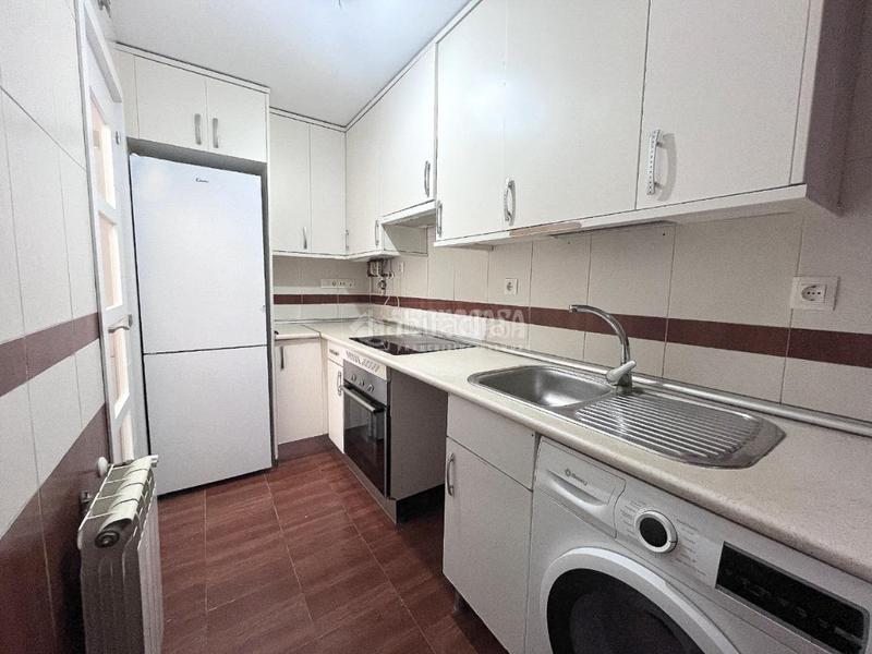 Foto 4834683c-050a-490b-8105-d113547704d0. Flat with heating parking in San Nicasio Leganés