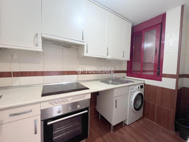 Foto 92cdd833-e144-45f0-a0f3-5cd479f28f35. Flat with heating parking in San Nicasio Leganés