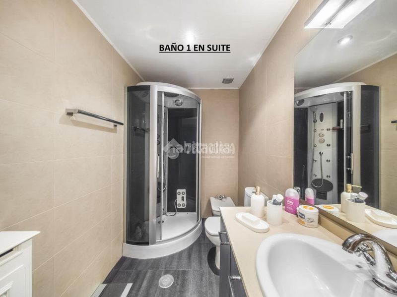 Foto 3d5a3dca-f2c2-4f58-812a-f53b657607ba. Casa aparellada amb calefacció piscina a Valdepelayo-Montepinos-Arroyo Culebro Leganés