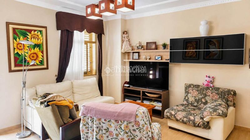 Foto a7988bae-7b25-4d0c-8591-11b9dbe599e0. Piso  en venta en Ingenio pueblo Ingenio