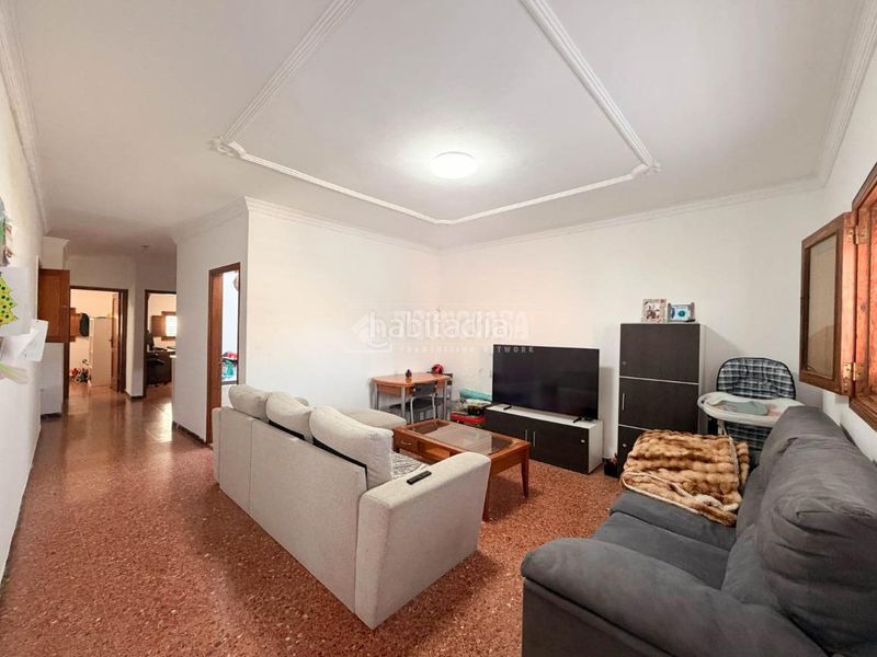 Foto 4d1f3253-97fa-4ce4-bf29-f99e61897e49. Casa amb aparcament a Carrizal Ingenio