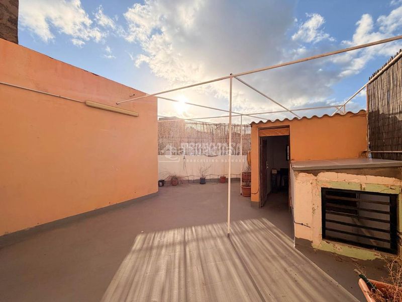 Foto 9efb275d-4f68-4e9c-ab8a-e83f92fde28f. Casa amb aparcament a Carrizal Ingenio