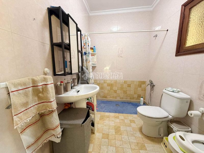 Foto cba95ace-97e4-4e39-9e04-c9f411525928. Casa amb aparcament a Carrizal Ingenio