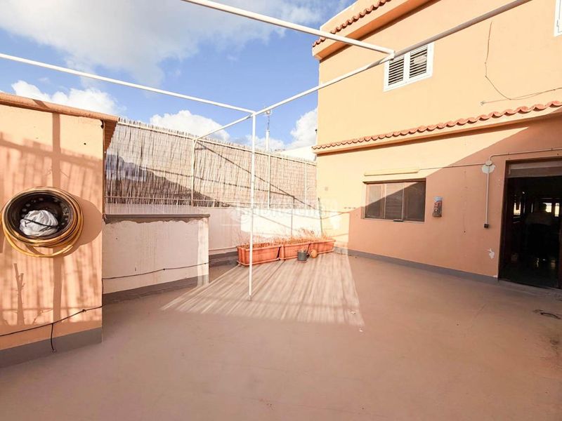 Foto da79197a-8627-4255-83a9-c8c3d535b1da. Casa amb aparcament a Carrizal Ingenio