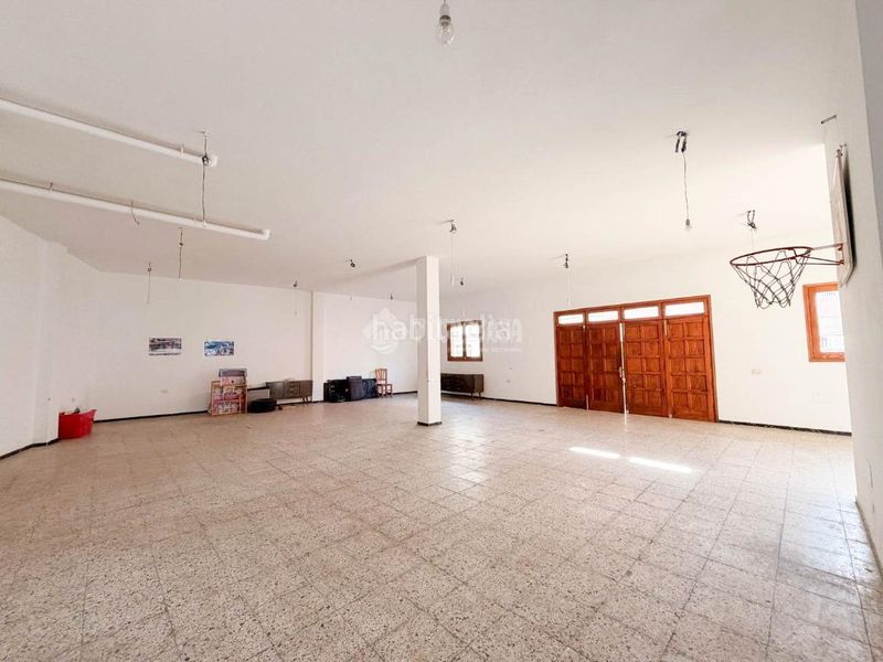 Foto 4ec7db18-a0c6-485b-914b-cc8fab1212ab. Casa aparellada amb aparcament a Ingenio pueblo Ingenio