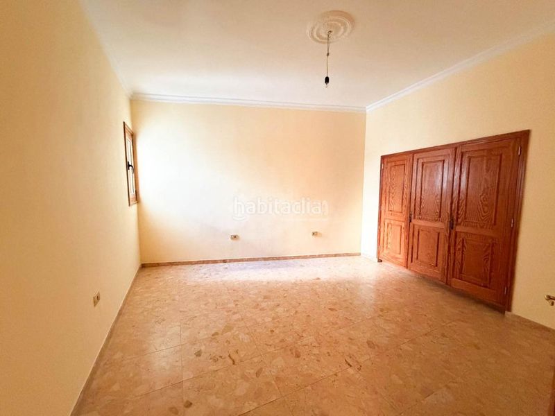 Foto f93e639f-eda1-4d74-8d3b-4188d31ed6e3. Casa aparellada amb aparcament a Ingenio pueblo Ingenio