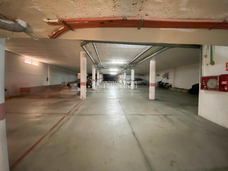 Foto 621e3720-b3b0-41ef-ae1c-182e75f38bd6. Aparcament cotxe a Ingenio pueblo Ingenio