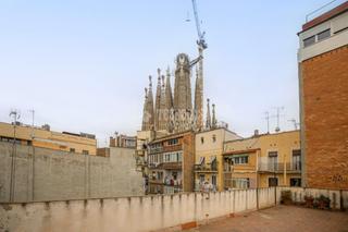 Pis a Sagrada Famlia. Piso en venta en barcelona