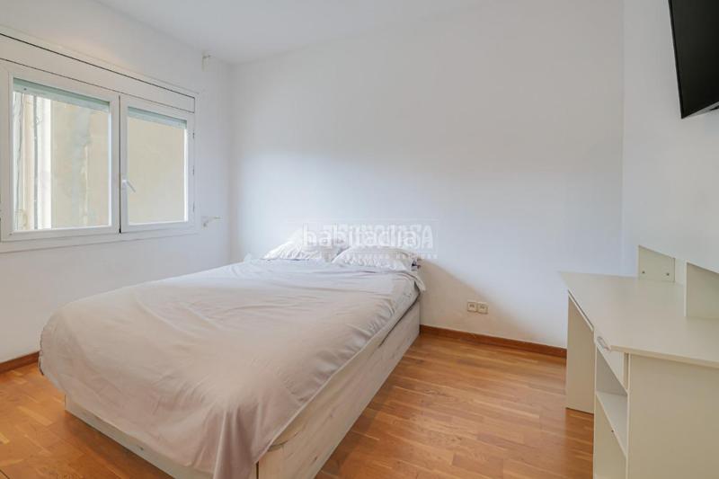 Foto df9f4d63-e34c-49e3-9f9e-096cd88ac9c0. Piso  en venta en Fort Pienc Barcelona