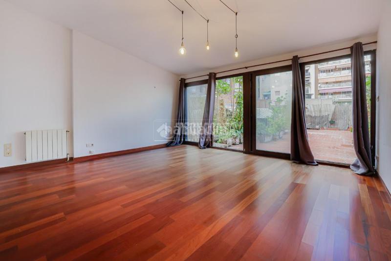 Foto b7fbc472-e57a-4770-b800-25cc05823020. Appartement avec chauffage dans Fort Pienc Barcelona