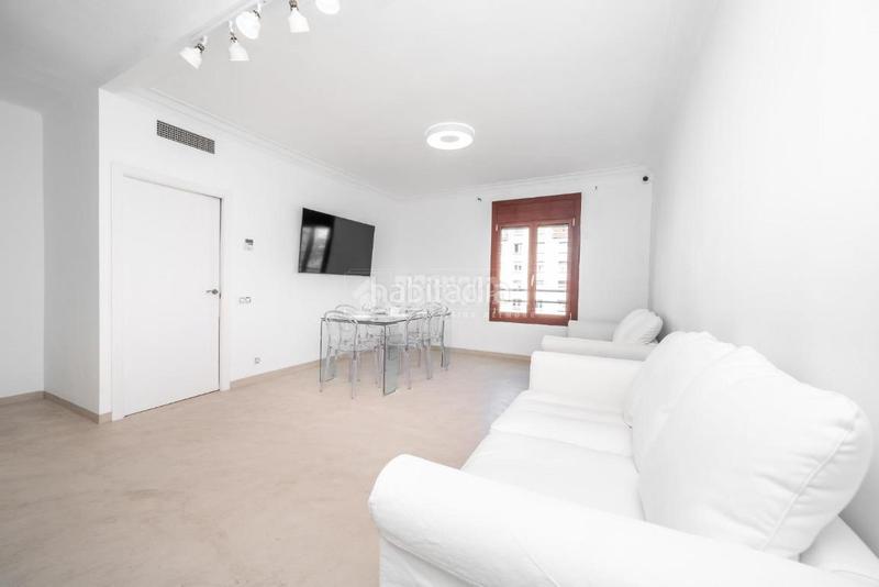Foto 23bed4f2-0c0c-4f66-b6a1-51ba80454798. Piso  en venta en Fort Pienc Barcelona