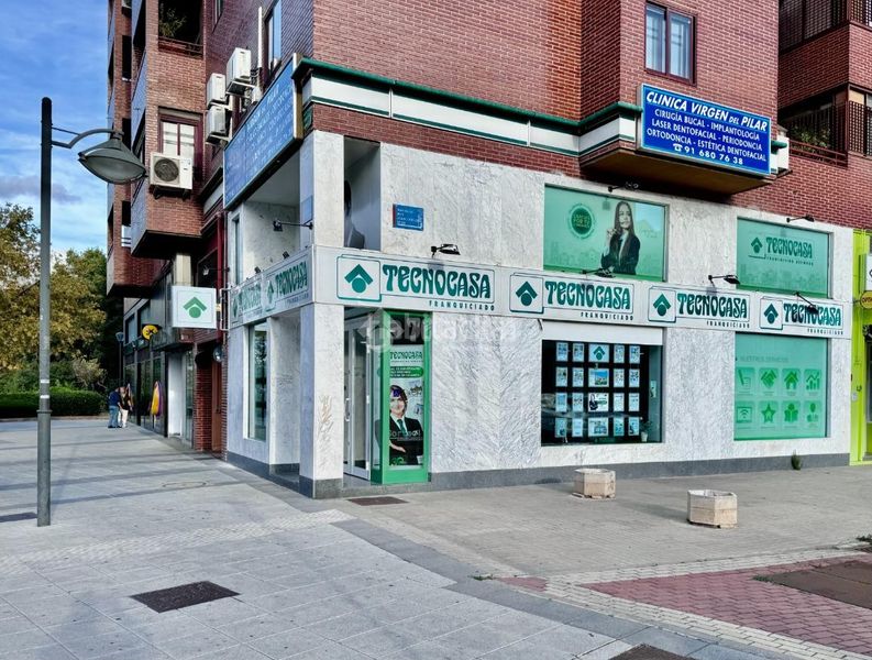 Foto f0c77378-6ebe-493e-834a-854423c833c0. Aparcament cotxe a El Carrascal Leganés