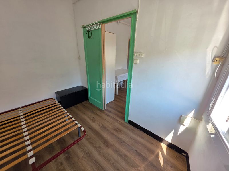 Foto 6a05d88f-fd26-430b-9803-53f83e6fb12e. Pis a Sants-Badal Barcelona