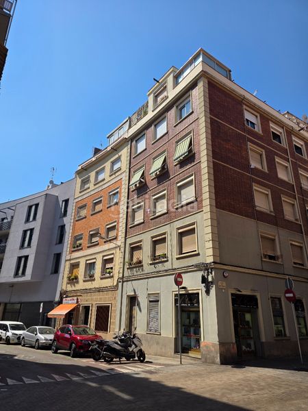 Foto 9afd6917-3600-4011-ad23-9a0cd8d47fc3. Pis a Sants-Badal Barcelona