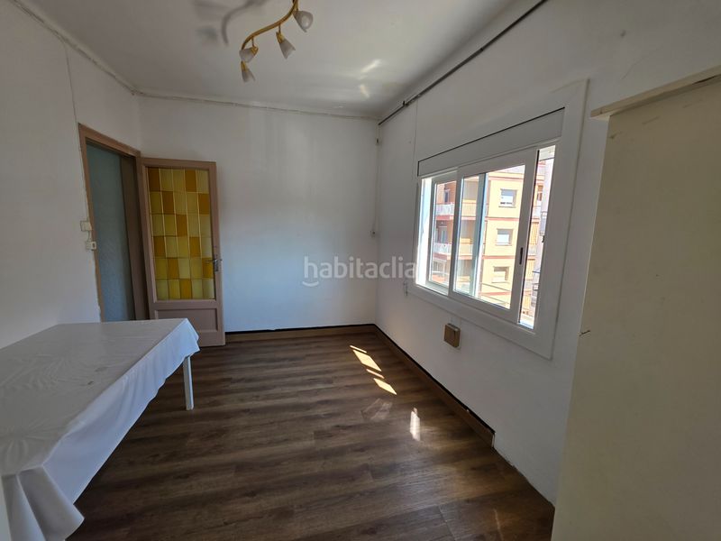 Foto b206a07d-f2f6-467d-ab13-caed2350088c. Pis a Sants-Badal Barcelona