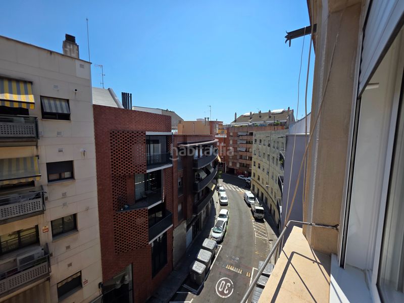 Foto bf48009c-049b-4d7d-ab06-9789fe6a3921. Pis a Sants-Badal Barcelona