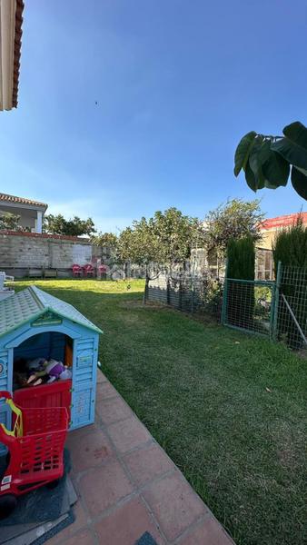 Foto c51711ca-ff9d-4eaa-ac57-80f890987f09. Casa pareada casa en venta en la línea de la concepción en Línea de la Concepción (La)