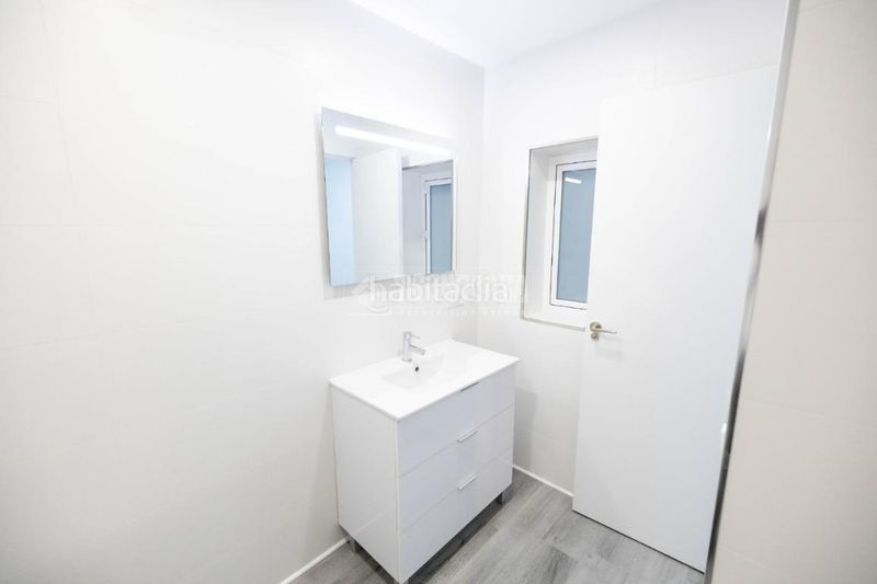 Foto d3a7848b-1377-4897-8d6e-865cf232375a. Pis a Jinamar Telde