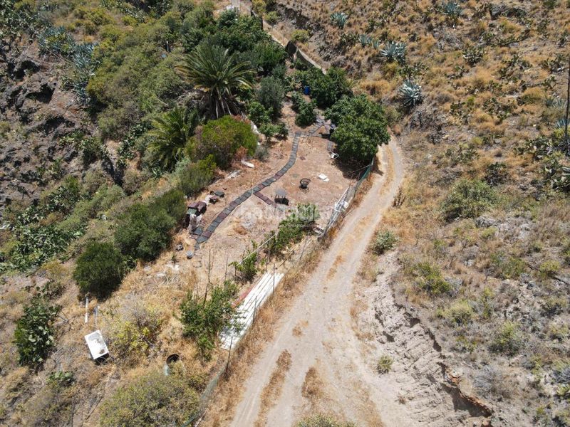 Foto 5f9f5e25-ba05-47f6-ae66-08dc50dd3ae9. Finca rústica terrenos en venta en Valsequillo de Gran Canaria