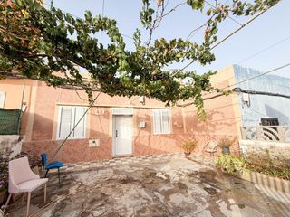 Casa pareada en El Goro - Ojos de Garza. Casa en venta en telde