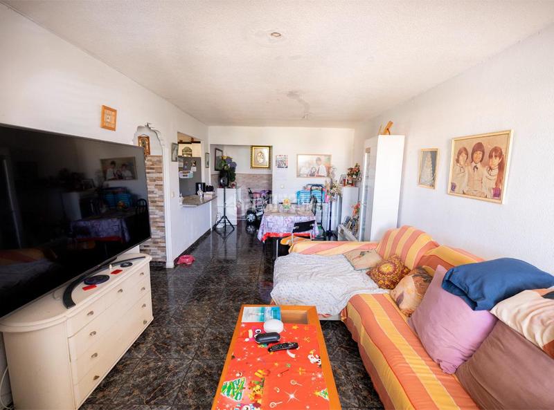 Foto aa7ebc85-8f9a-48c2-8666-96c7a5d83966. Piso  en venta en Jinamar Telde