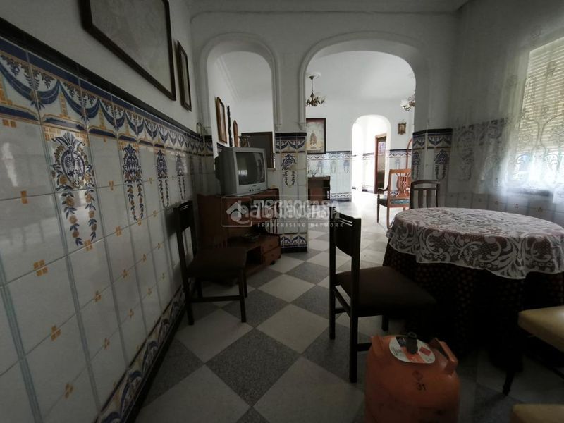 Foto 6520d06e-6c83-4f13-a001-4d1bc9db2e25. Casa  en venta en Trigueros
