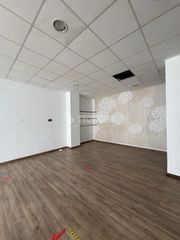 Miete Geschäftsraum in Trigueros. Tienda en alquiler en trigueros