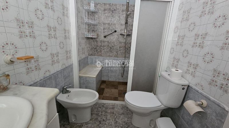 Foto dc86b0bc-8e88-4486-a486-bfe89dcfadd9. Casa aparellada a Trigueros