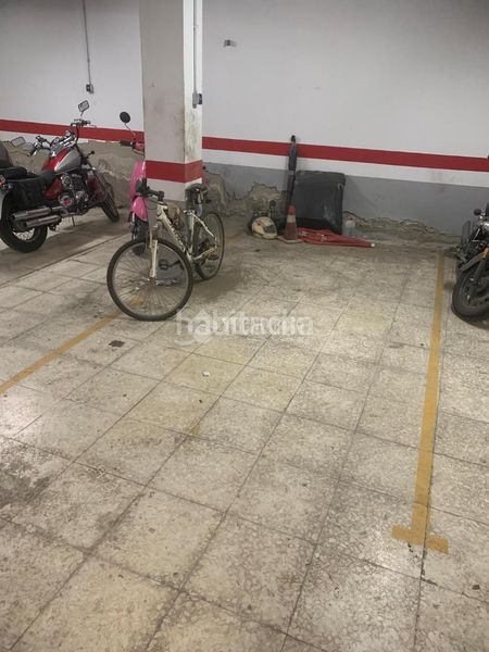 Foto 5c9e5ccd-76af-4a7b-a9ad-6f871182d18c. Aparcament cotxe a Fuentepiña Huelva
