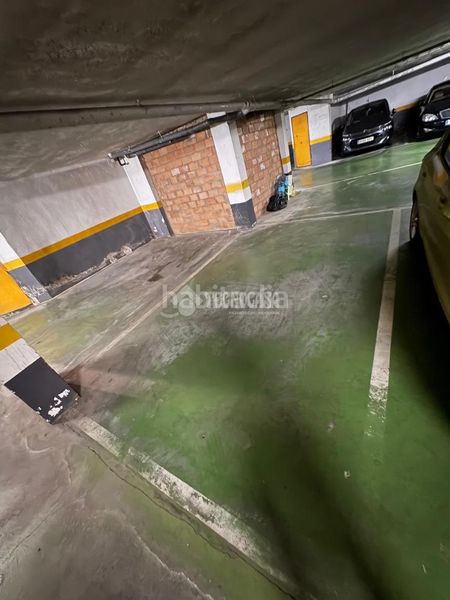 Foto eee68cc5-752a-43b0-8a72-a24b2598c513. Posto auto in Nuevo Parque - Los Rosales - Tráfico Pesado Huelva