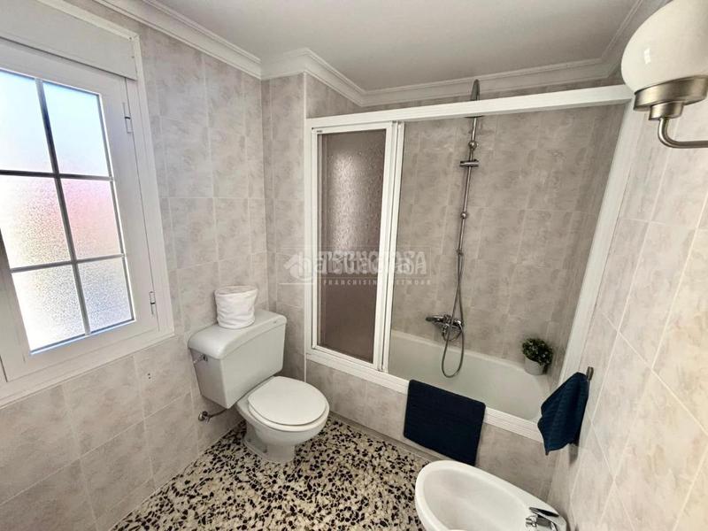 Foto 3f8c9a69-8e1e-431c-b3cb-d3a72bae2c5c. Flat in Nuevo Parque - Los Rosales - Tráfico Pesado Huelva