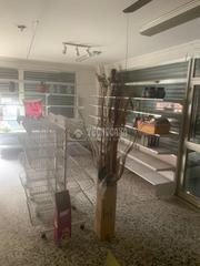 Local Comercial en Nuevo Parque - Los Rosales - Tráfico Pesado