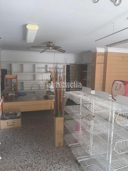 Foto aad9a3bb-2238-48ef-8e30-02ebe5488742. Local comercial a Nuevo Parque - Los Rosales - Tráfico Pesado Huelva