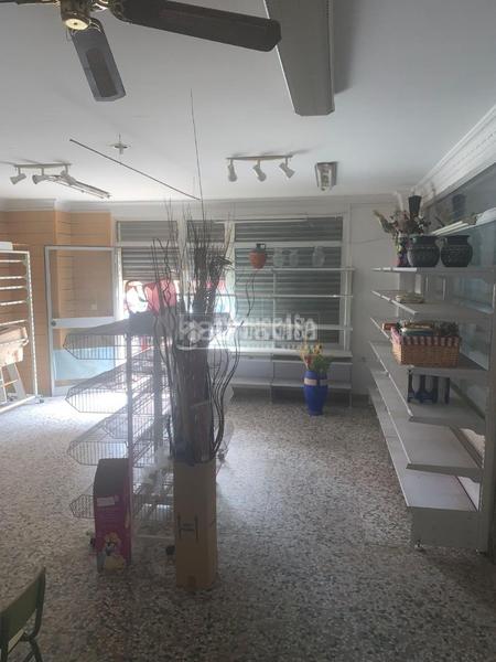 Foto d3e9f223-9b78-4ba5-9127-7130ed84b2b0. Local comercial a Nuevo Parque - Los Rosales - Tráfico Pesado Huelva