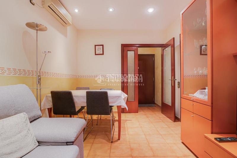 Foto c1f253e2-4bf5-4f18-a4a1-df8eda9b70a2. Piso  en venta en lhospitalet de llobregat en Hospitalet de Llobregat (L´)